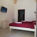 La Gemma Del Sud Bed & Breakfast *
