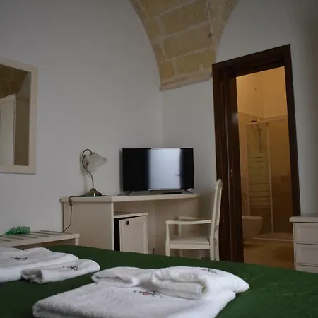 La Gemma Del Sud B&B 아베트라나